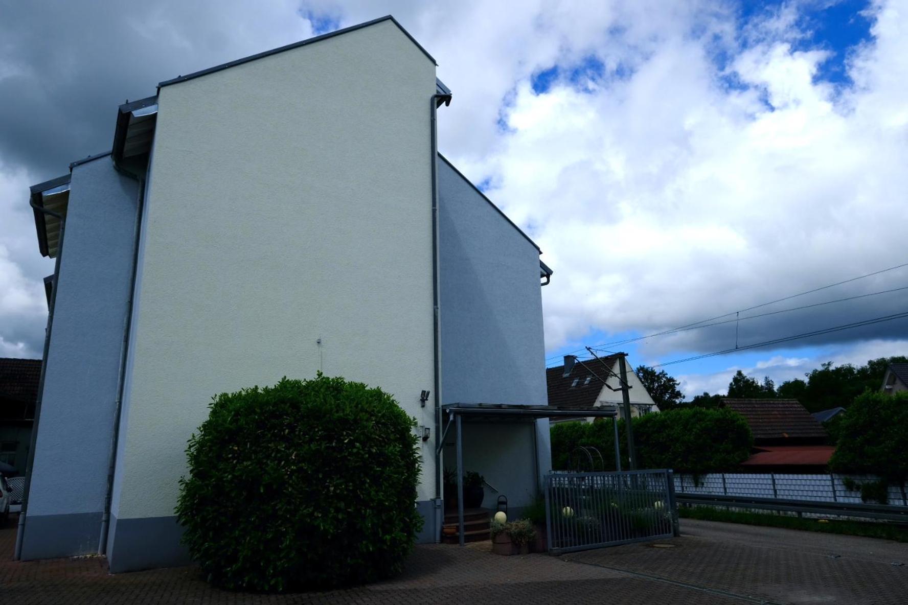 Отель Kraichtaler Hof Экстерьер фото